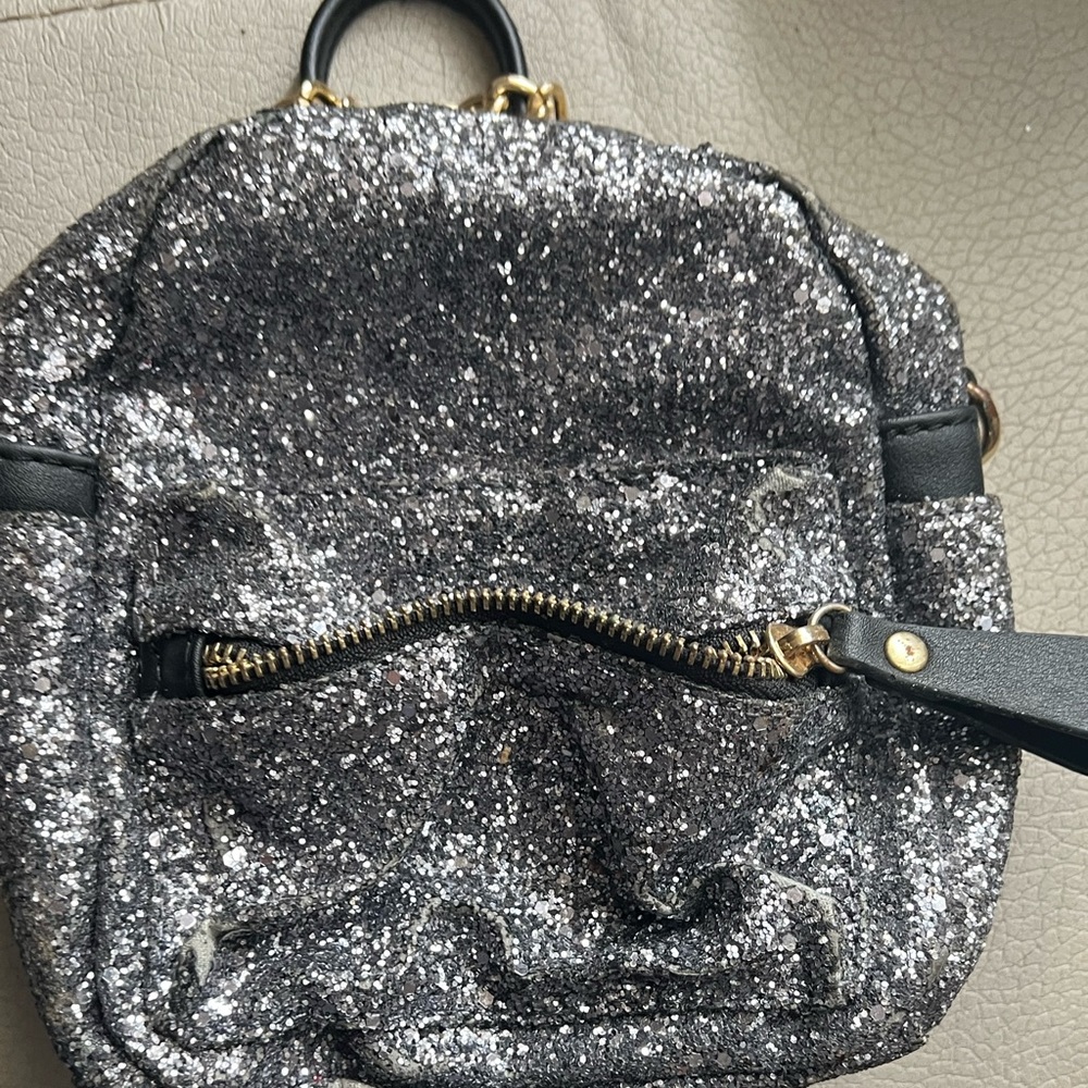 Crossbody bag